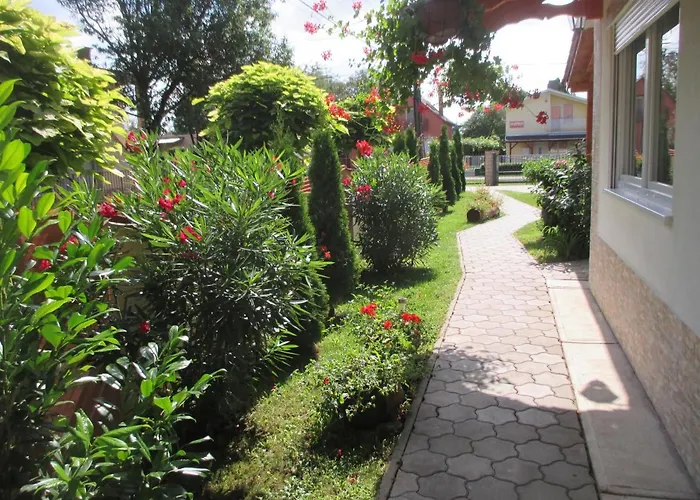 Apartament Riviera *